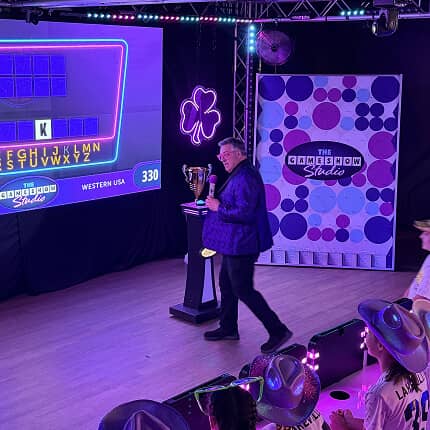 game show studio host in live game show game